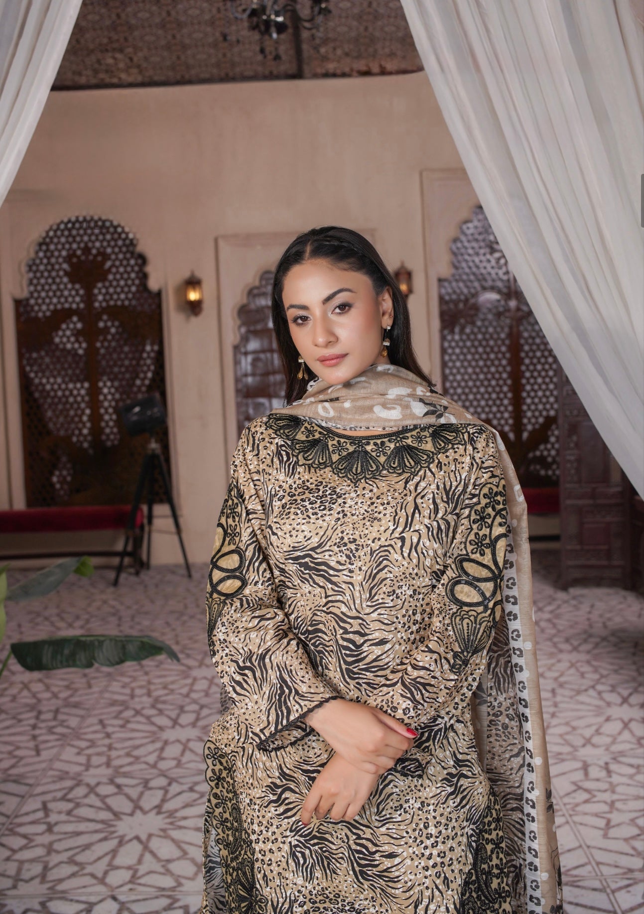 Desert Majesty 3PC – Unveil Your Royal Charm: A-279-15