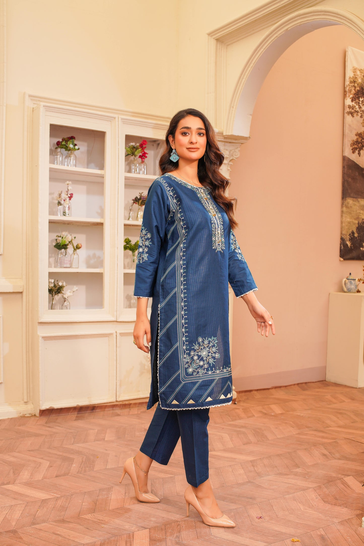 2PC Tussle Neck Casual Embroidery: A-279-05