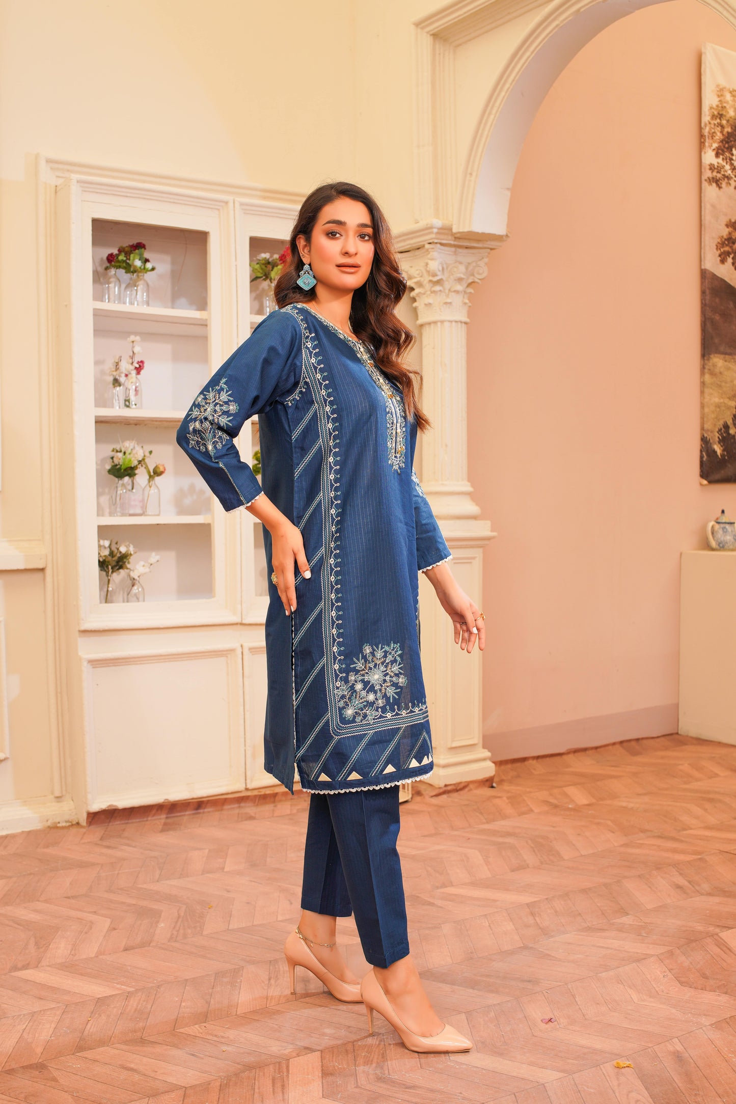 2PC Tussle Neck Casual Embroidery: A-279-05